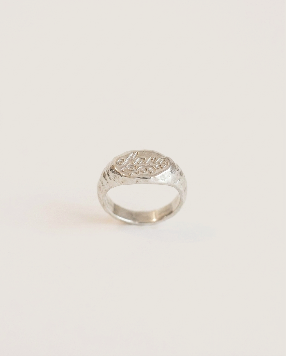 Mama ring in silver